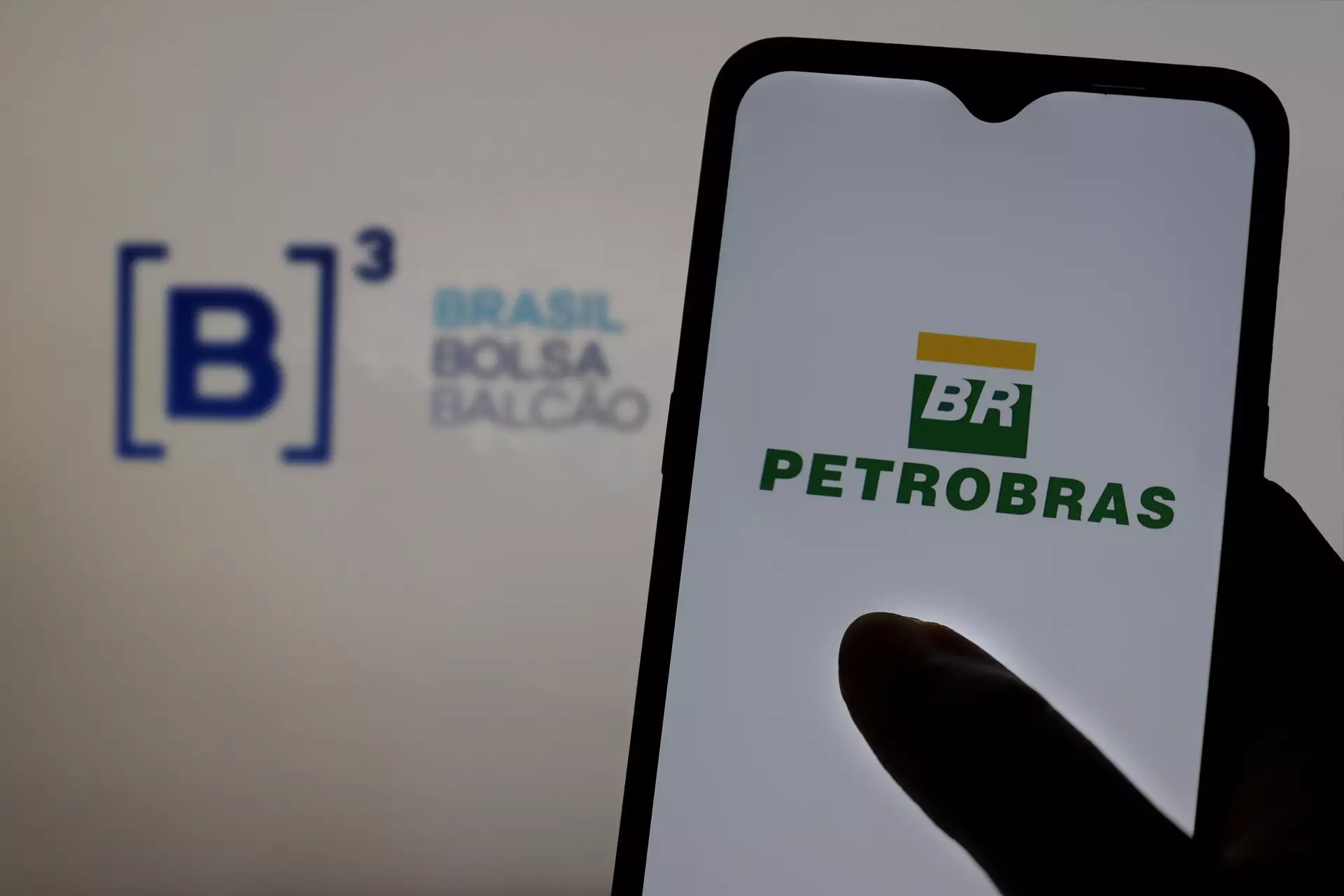 Governança corporativa e política de preços da Petrobras: os dois lados da balança